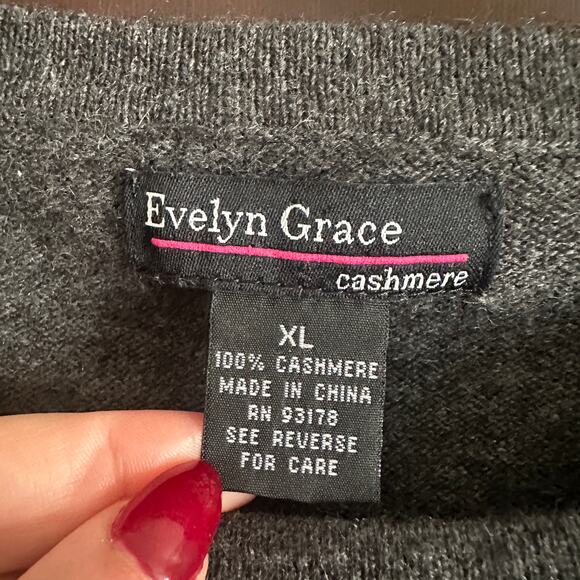 EVELYN GRACE | Dark Gray 100% Cashmere Crew Neck Sweater | Size Extra Large - Picture 3 of 5